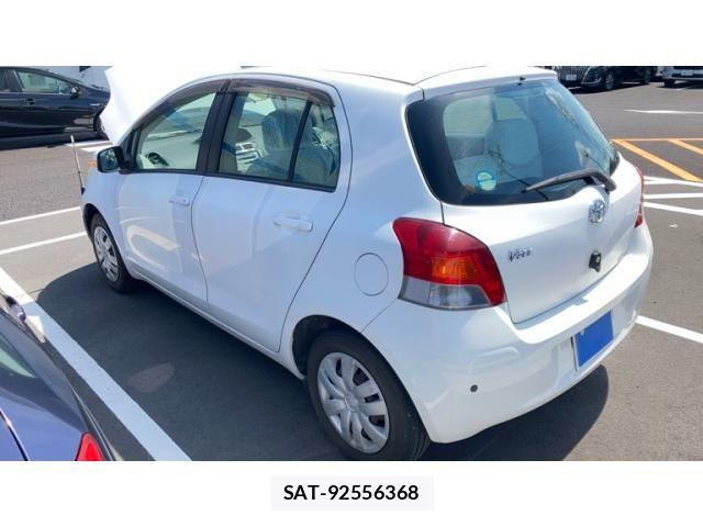Toyota VITZ 2009-09 8851001-8