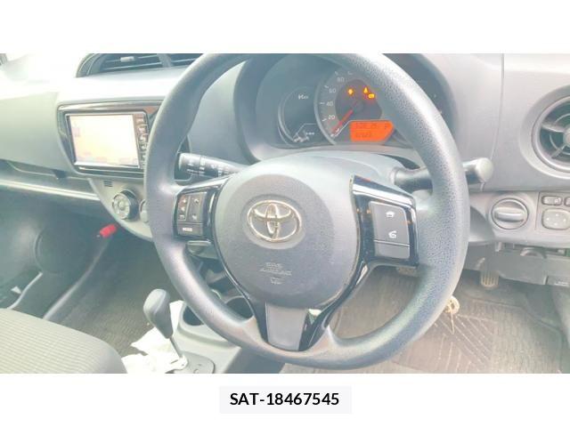 Toyota VITZ 2017-02 8850998-9