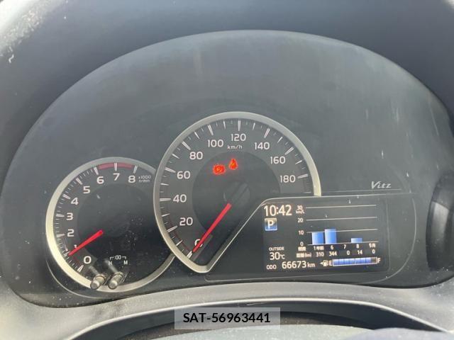 Toyota VITZ 2016-03 8850996-11