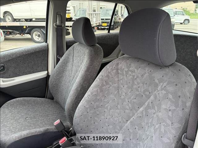 Toyota VITZ 2010-02 8850999-14