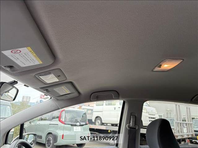 Toyota VITZ 2010-02 8850999-15