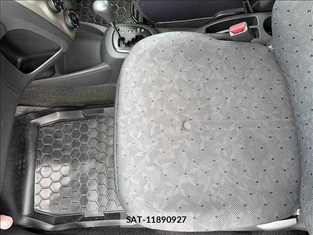 Toyota VITZ 2010-02 8850999-16