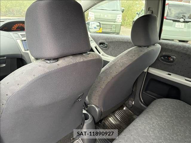 Toyota VITZ 2010-02 8850999-23