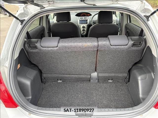 Toyota VITZ 2010-02 8850999-28