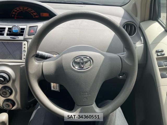 Toyota VITZ 2010-11 8851000-12