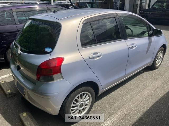 Toyota VITZ 2010-11 8851000-1