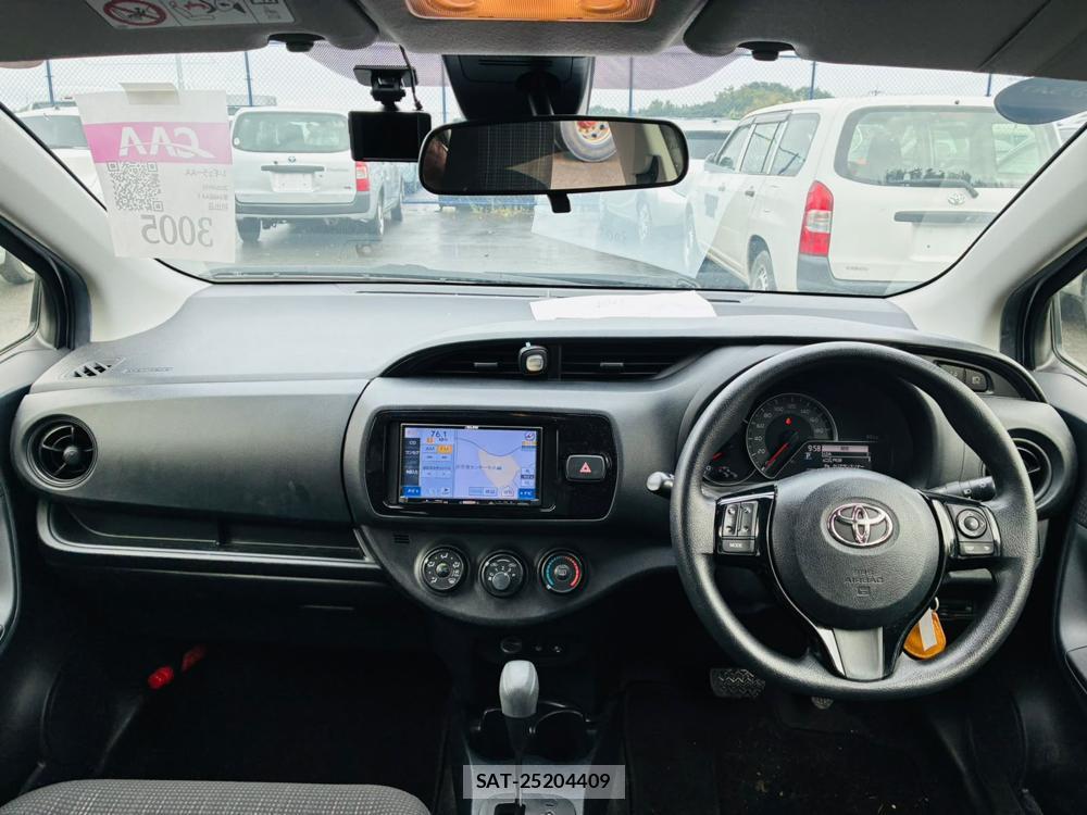 Toyota VITZ 2019-08 8656627-12