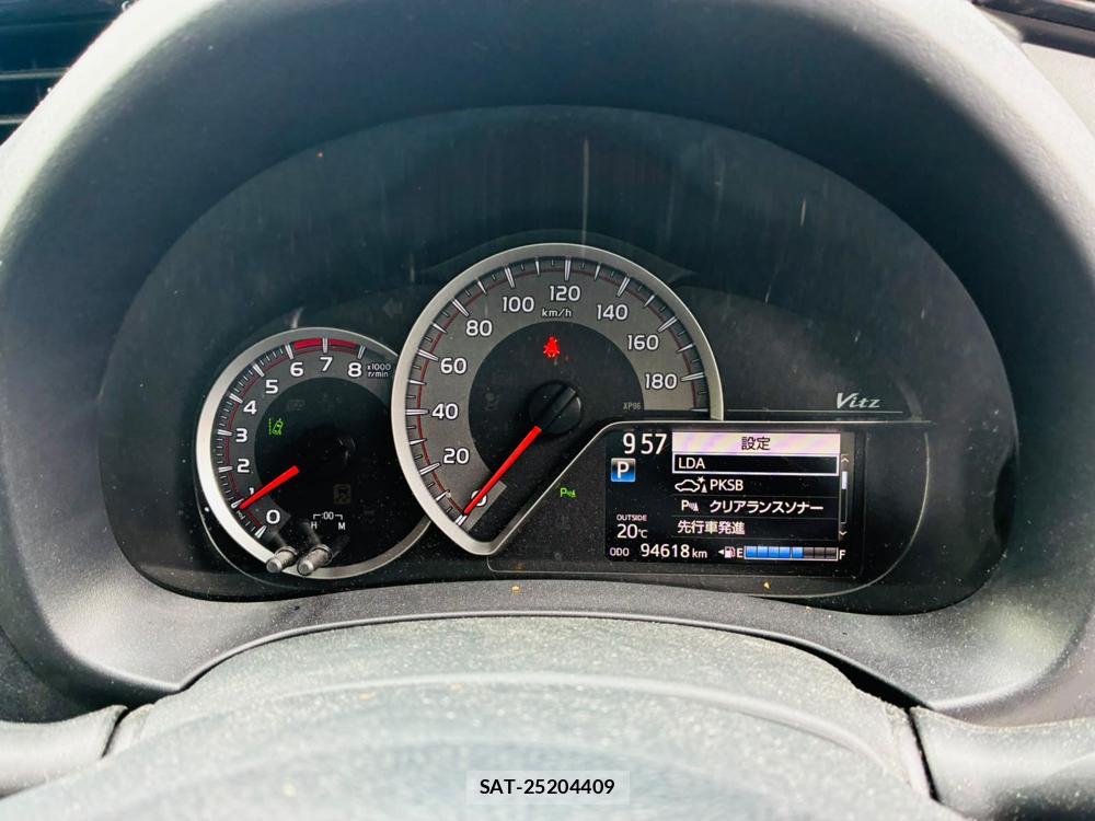 Toyota VITZ 2019-08 8656627-15