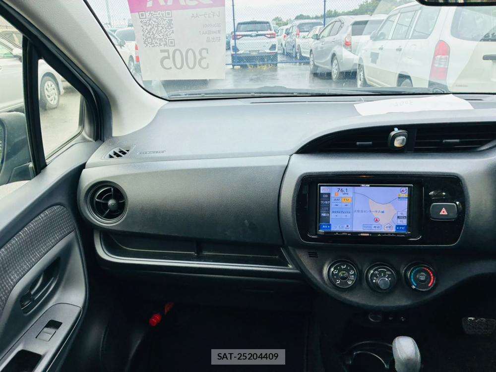 Toyota VITZ 2019-08 8656627-17
