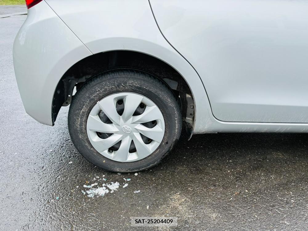 Toyota VITZ 2019-08 8656627-26