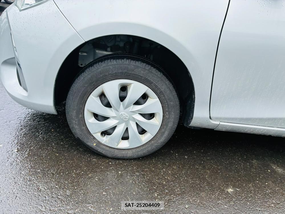 Toyota VITZ 2019-08 8656627-28