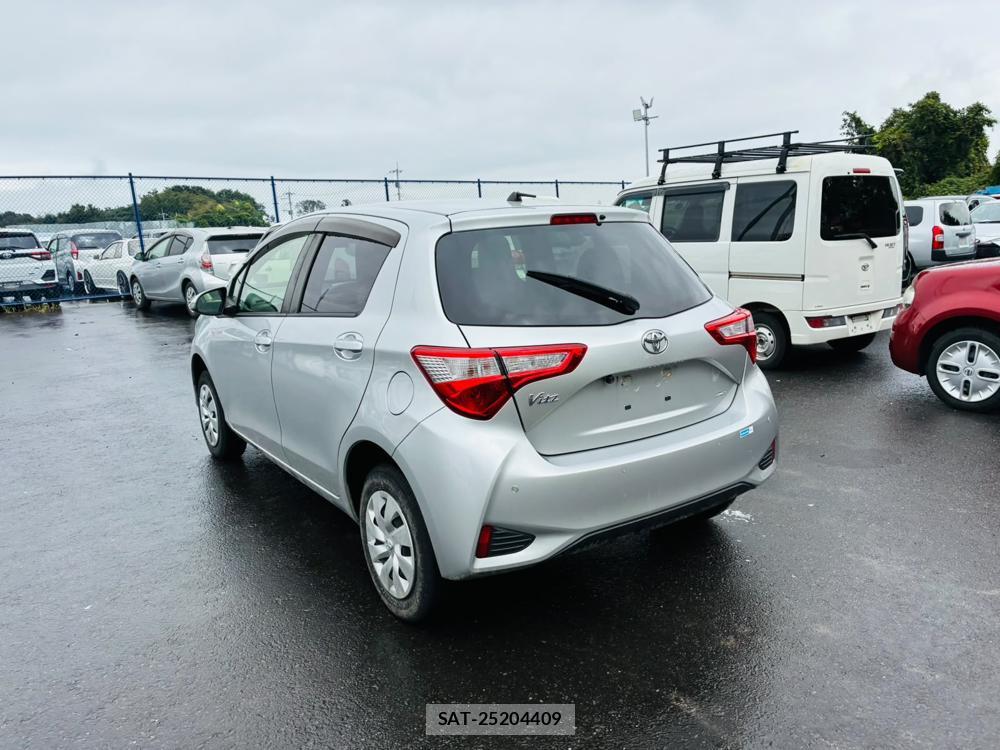 Toyota VITZ 2019-08 8656627-2