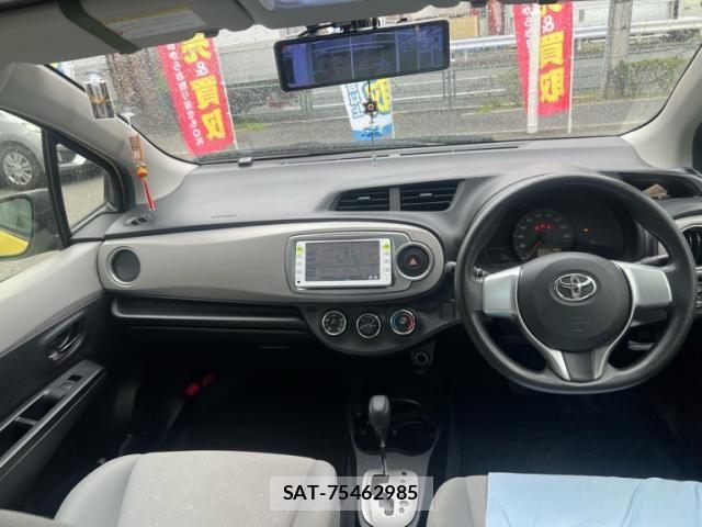 Toyota VITZ 2012-03 8872355-9