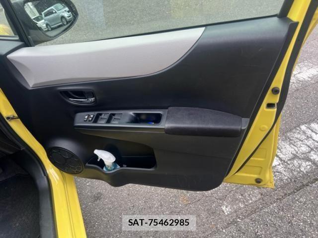 Toyota VITZ 2012-03 8872355-10