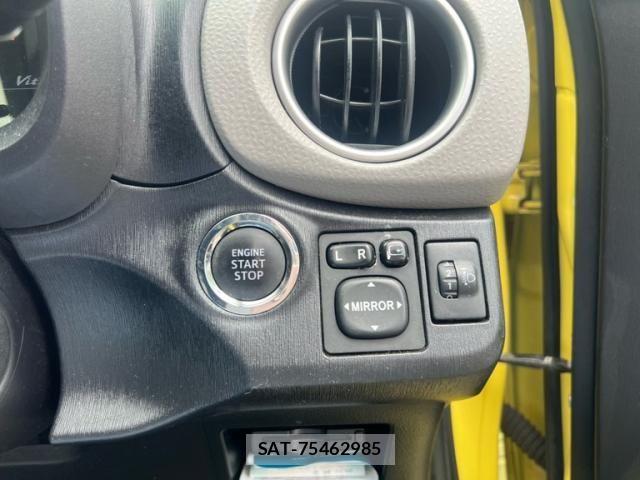 Toyota VITZ 2012-03 8872355-13