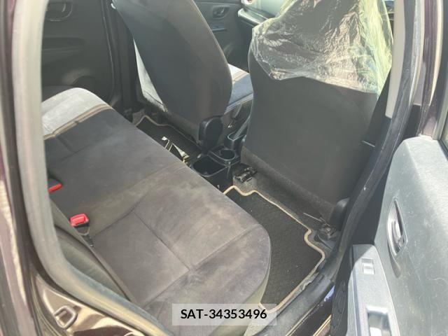 Toyota VITZ 2013-10 8872354-13