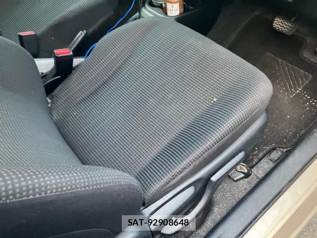 Toyota VITZ 2014-09 8872353-10