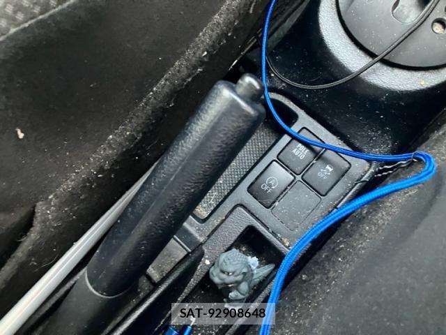 Toyota VITZ 2014-09 8872353-18
