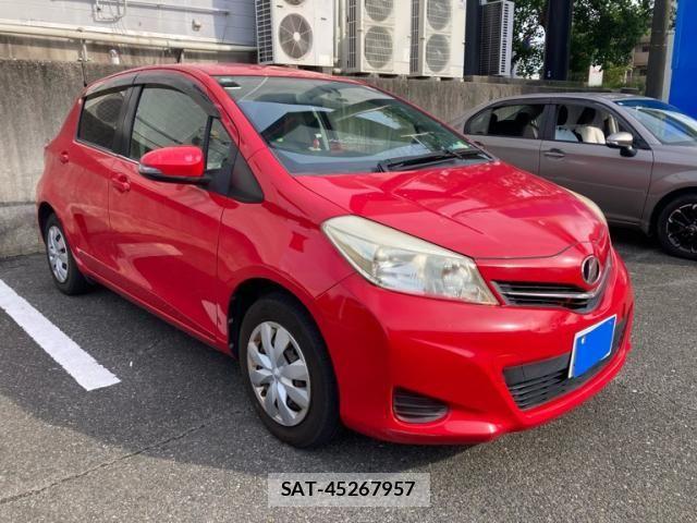 Toyota VITZ 2011-10 8882831-1
