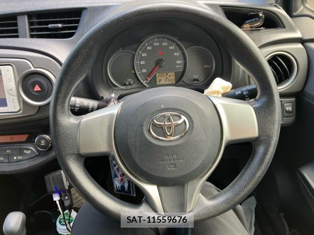 Toyota VITZ 2012-07 8882822-16