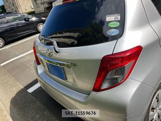 Toyota VITZ 2012-07 8882822-3