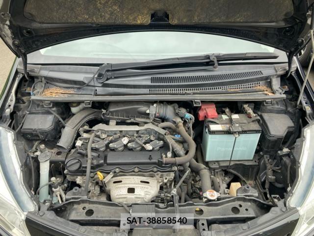 Toyota VITZ 2011-11 8882824-13
