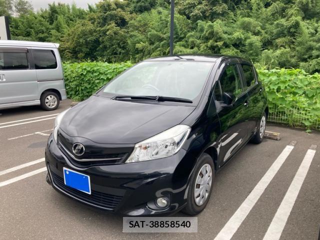 Toyota VITZ 2011-11 8882824-1
