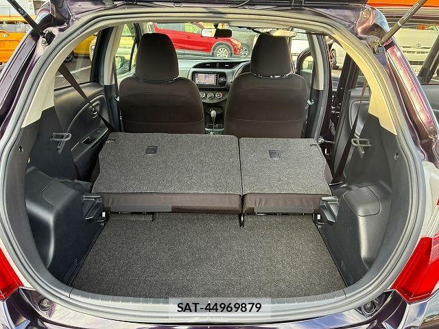 Toyota VITZ 2015-12 8882817-20