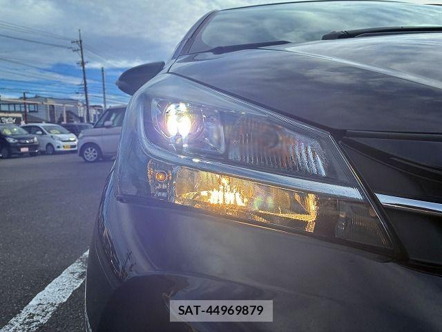 Toyota VITZ 2015-12 8882817-22
