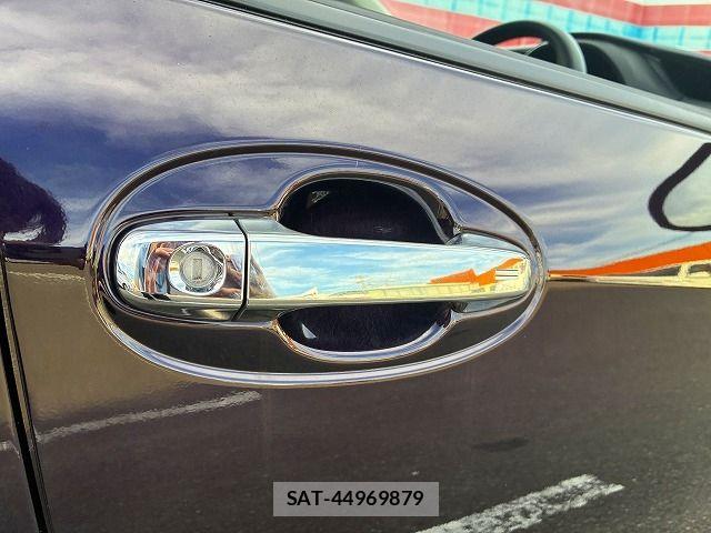 Toyota VITZ 2015-12 8882817-29
