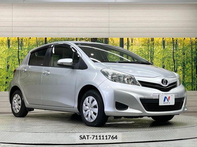 Toyota VITZ 2013-10 8882818-15
