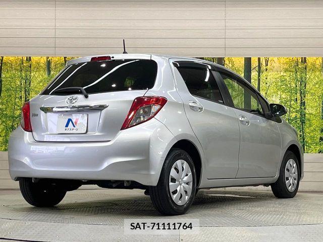Toyota VITZ 2013-10 8882818-16