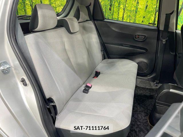 Toyota VITZ 2013-10 8882818-8