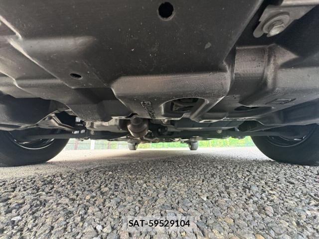 Toyota VITZ 2017-10 8882821-20