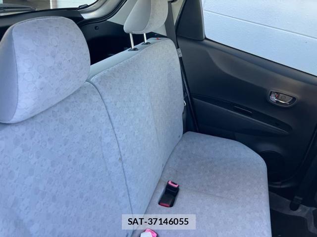 Toyota VITZ 2011-10 8882825-12