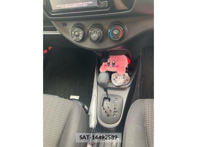 Toyota VITZ 2017-01 8882819-20