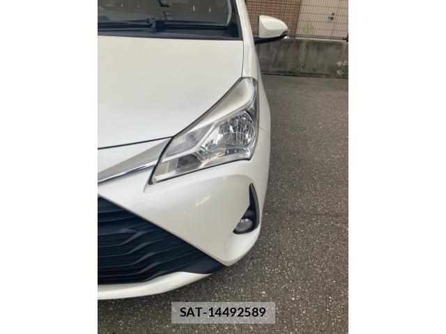 Toyota VITZ 2017-01 8882819-3