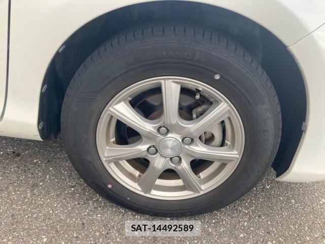 Toyota VITZ 2017-01 8882819-7