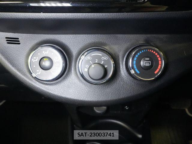Toyota VITZ 2017-12 8882816-17