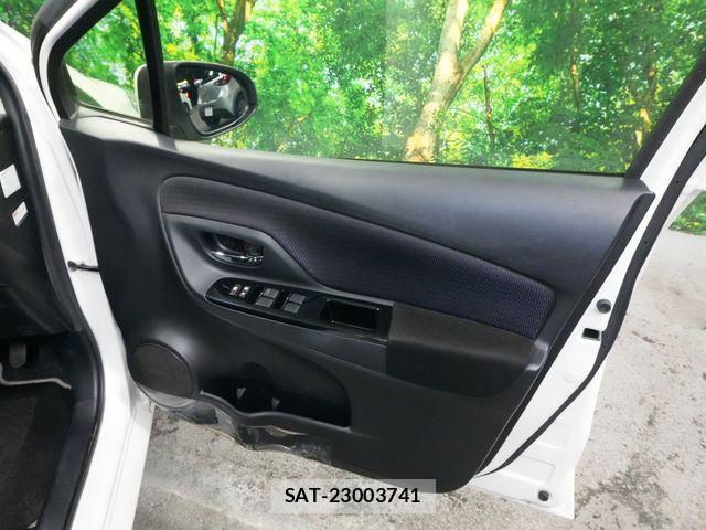 Toyota VITZ 2017-12 8882816-26