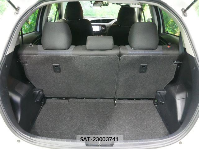 Toyota VITZ 2017-12 8882816-28