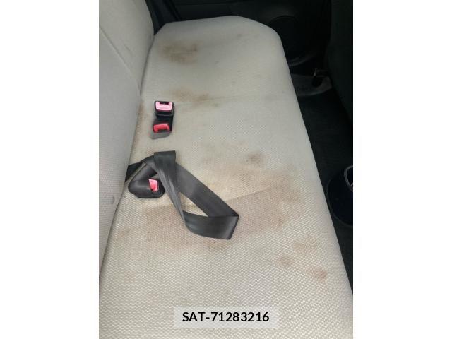 Toyota VITZ 2011-10 8884558-13