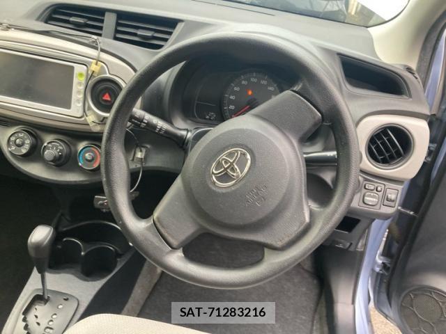 Toyota VITZ 2011-10 8884558-18