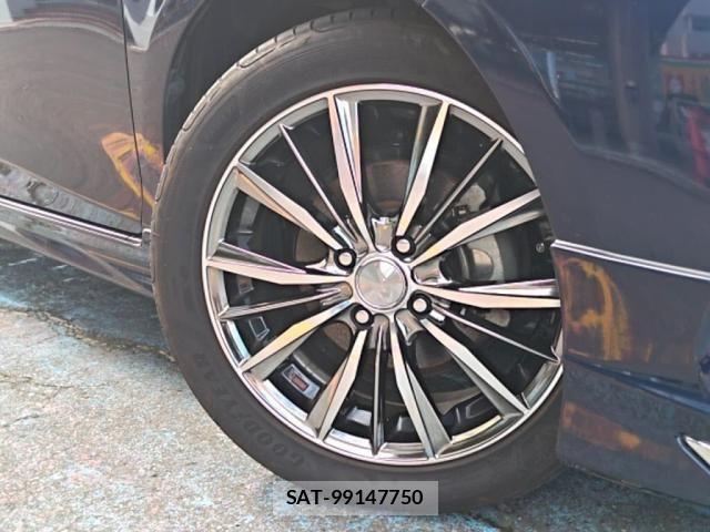 Toyota VITZ 2019-05 8884555-9
