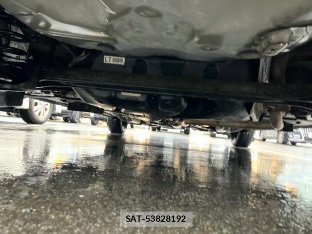 Toyota VITZ 2012-02 8884556-9