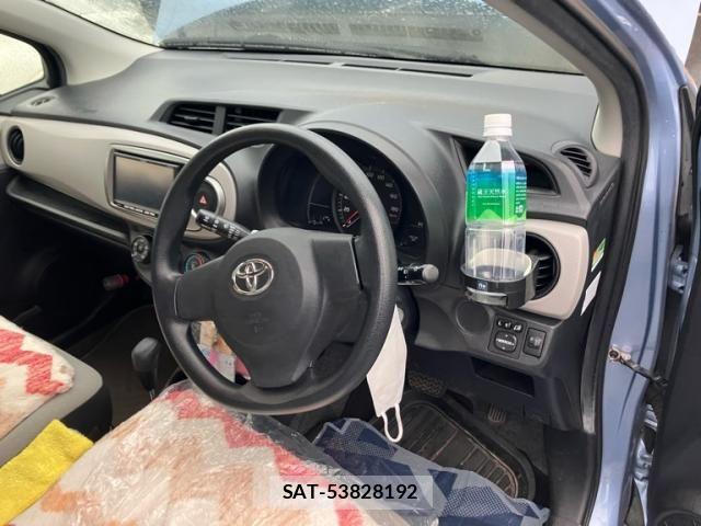 Toyota VITZ 2012-02 8884556-14