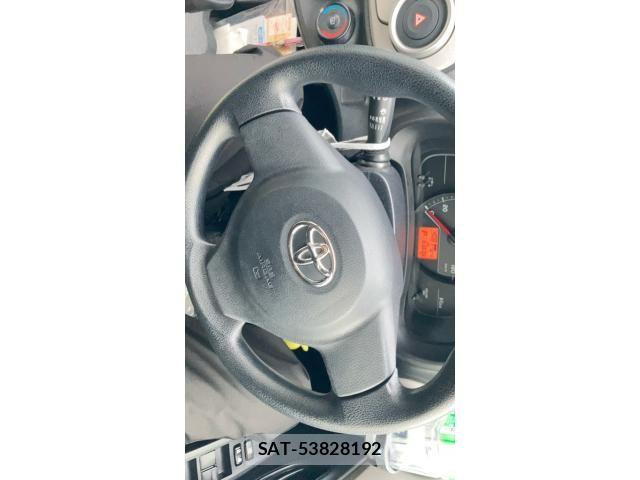 Toyota VITZ 2012-02 8884556-21