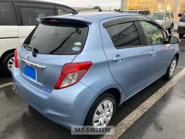 Toyota VITZ 2012-02 8884556-8