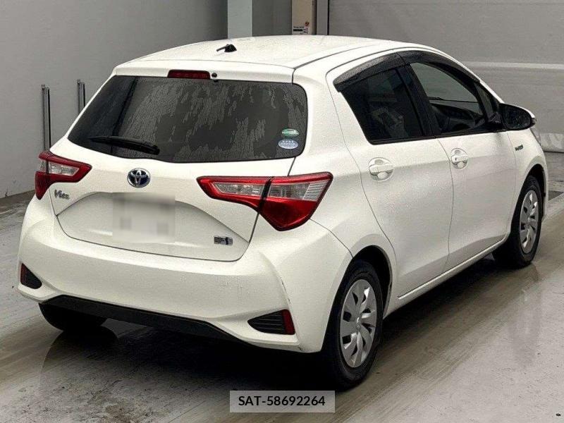 Toyota VITZ 2017-05 8937745-1