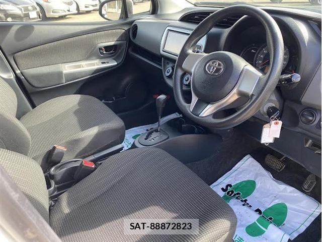 Toyota VITZ 2014-11 4141140-12